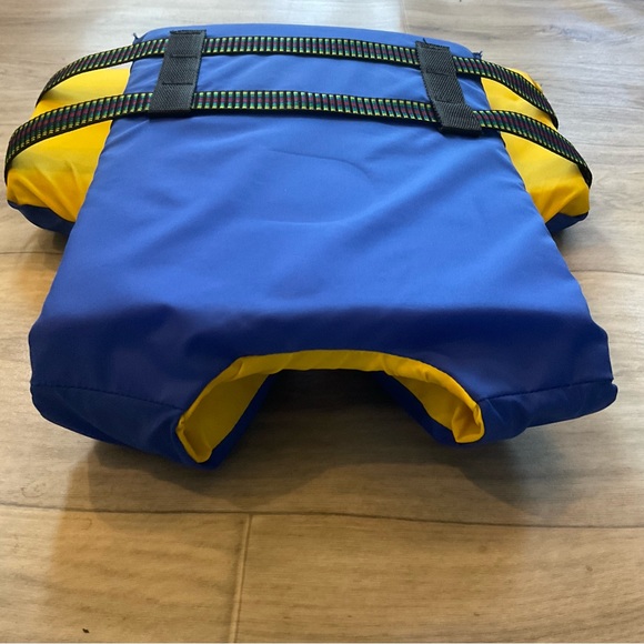 Stearns Kids Classic Life Vest, USCG Approved Type III Life Jacket for Kids - Picture 5 of 10